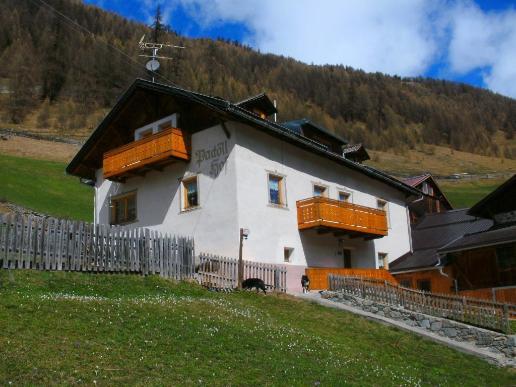 Padoellhof Vila Curon Venosta Quarto foto